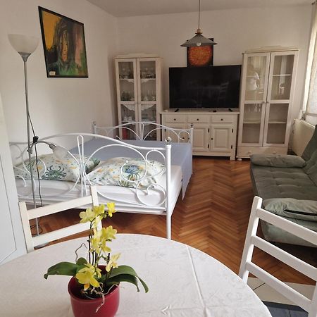 Apartman Studio Nena Crikvenica Exterior foto