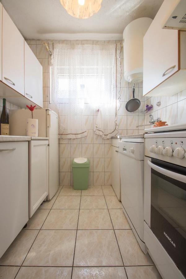 Apartman Studio Nena Crikvenica Exterior foto